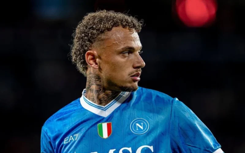 صفقة مرتقبة.. نجم نابولي يصل إسطنبول للتوقيع الرسمي مع فريقه الجديد